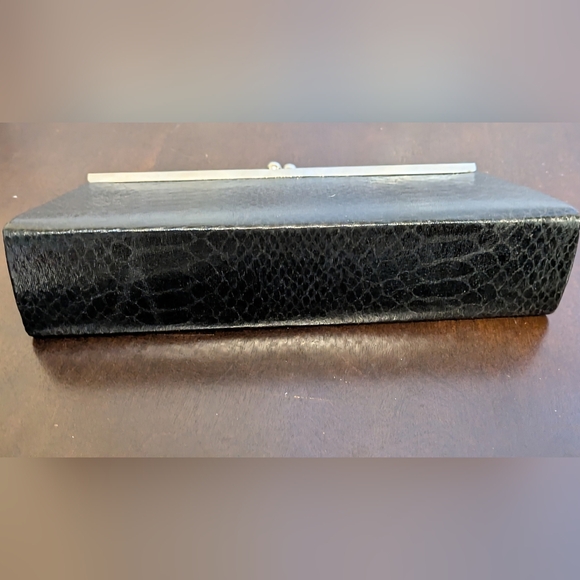 Small Hard Case Clutch Bag. - Picture 9 of 9